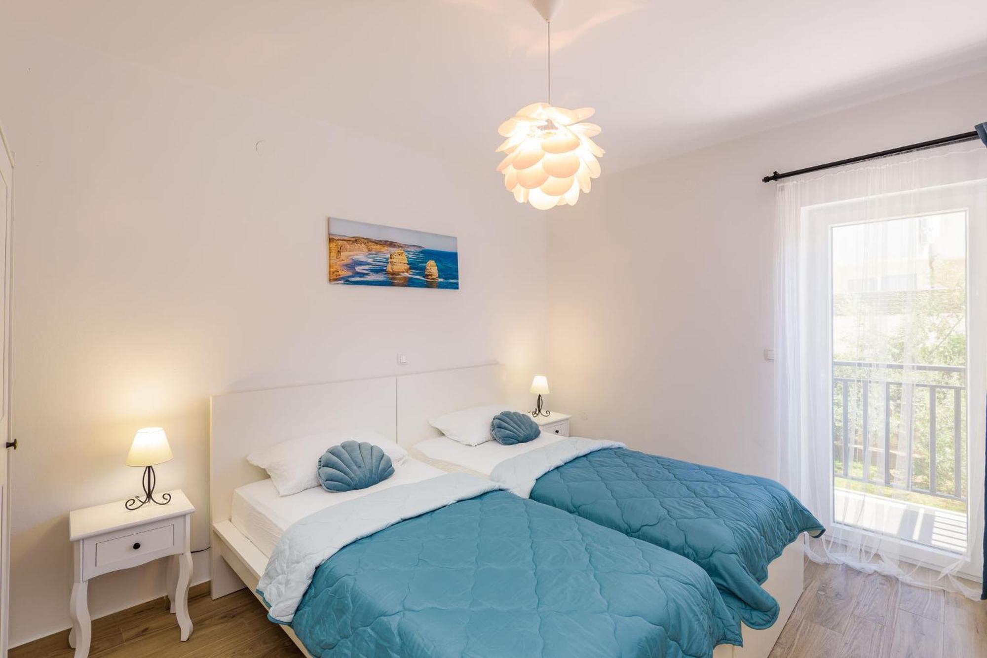 Apartments Morska Vila Komarna Extérieur photo